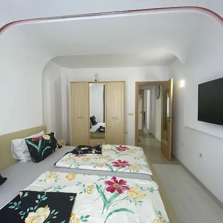 Itta 05 Sunny Appartement *