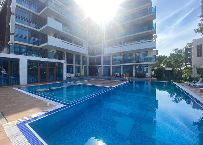 Itta 05 Sunny Sunny Beach