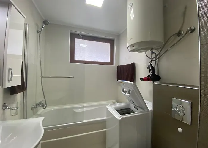 Itta 05 Sunny Slantchev Briag